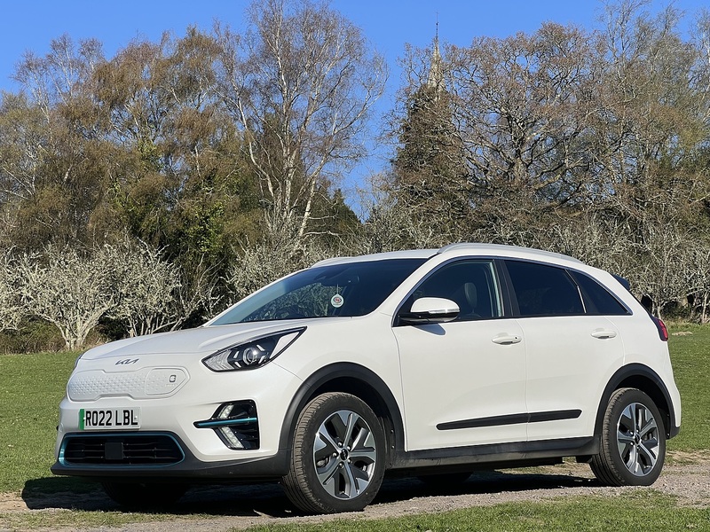 Kia Niro 64kWh 2 SUV 5dr Electric Auto (201 bhp) SUV Automatic Electric | APPLE|R/CAM|CRUISE|NAV - U10774
