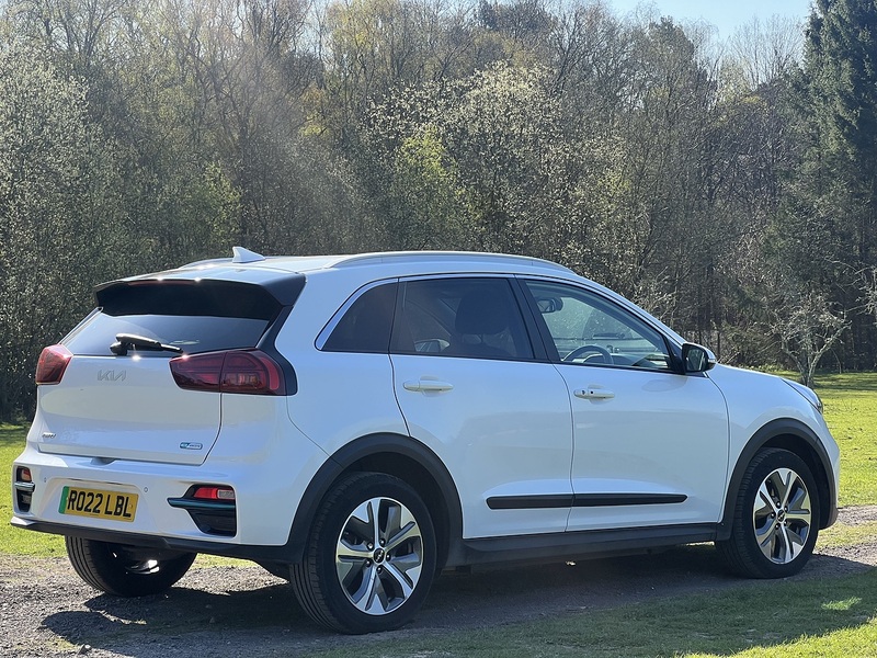 Kia Niro 64kWh 2 SUV 5dr Electric Auto (201 bhp) SUV Automatic Electric | APPLE|R/CAM|CRUISE|NAV - U10774