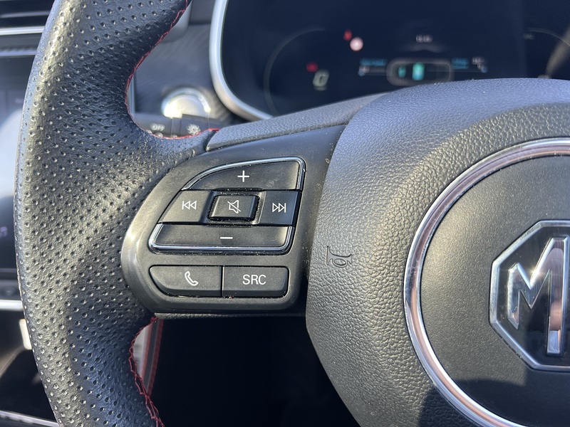 MG MG ZS 72.6kWh Trophy Long Range SUV 5dr Electric Auto (156 ps) SUV Automatic Electric | - U10775