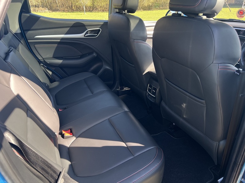 MG MG ZS 72.6kWh Trophy Long Range SUV 5dr Electric Auto (156 ps) SUV Automatic Electric | - U10775