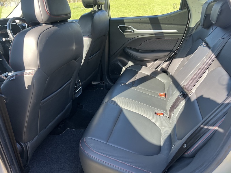 MG MG ZS 72.6kWh Trophy Long Range SUV 5dr Electric Auto (156 ps) SUV Automatic Electric | - U10776