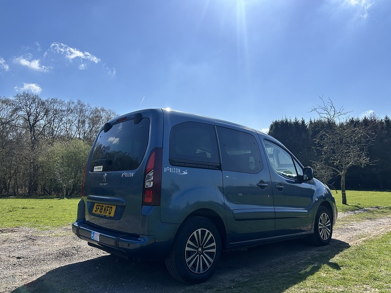 Peugeot Partner MPV 1.6 Automatic Diesel | 3 SEATS|WHEELCHAIR ACCESS - U10778