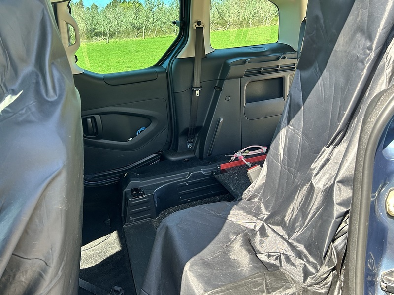 Peugeot Partner MPV 1.6 Automatic Diesel | 3 SEATS|WHEELCHAIR ACCESS - U10778