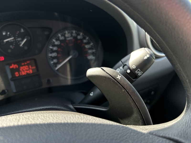 Peugeot Partner MPV 1.6 Automatic Diesel | 3 SEATS|WHEELCHAIR ACCESS - U10778