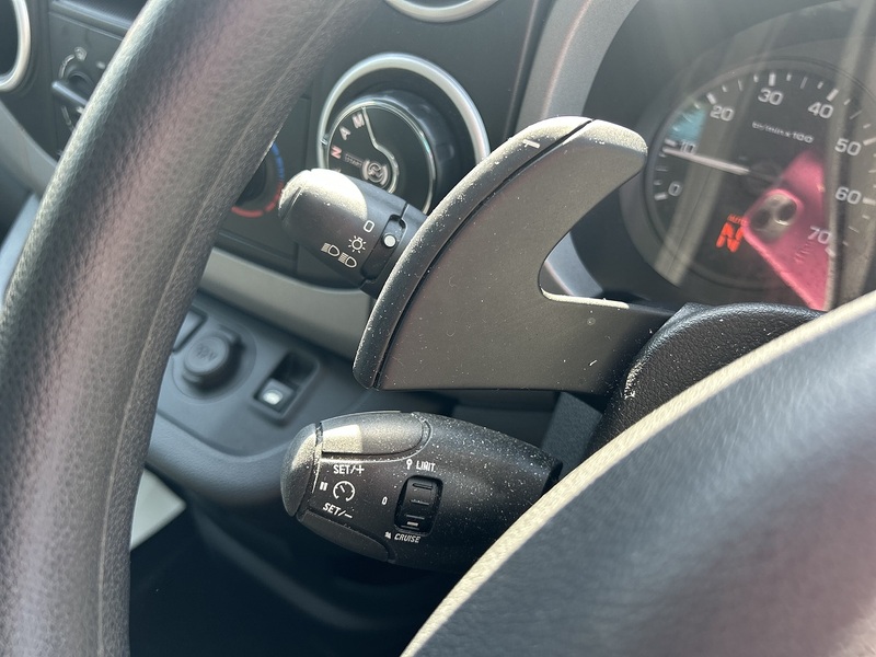 Peugeot Partner MPV 1.6 Automatic Diesel | 3 SEATS|WHEELCHAIR ACCESS - U10778