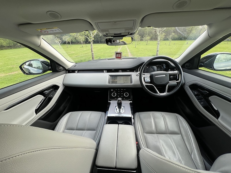 Land Rover Range Rover Evoque 1.5 P300e 12.2kWh S SUV 5dr Petrol Plug-in Hybrid Auto 4WD Euro 6 (s/s) (309 ps) SUV Automatic - U10781