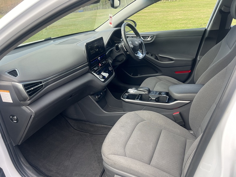 Hyundai IONIQ 38.3kWh Premium Hatchback 5dr Electric Auto (136 ps) Hatchback Automatic Electric | 1 OWNER FROM - U10782