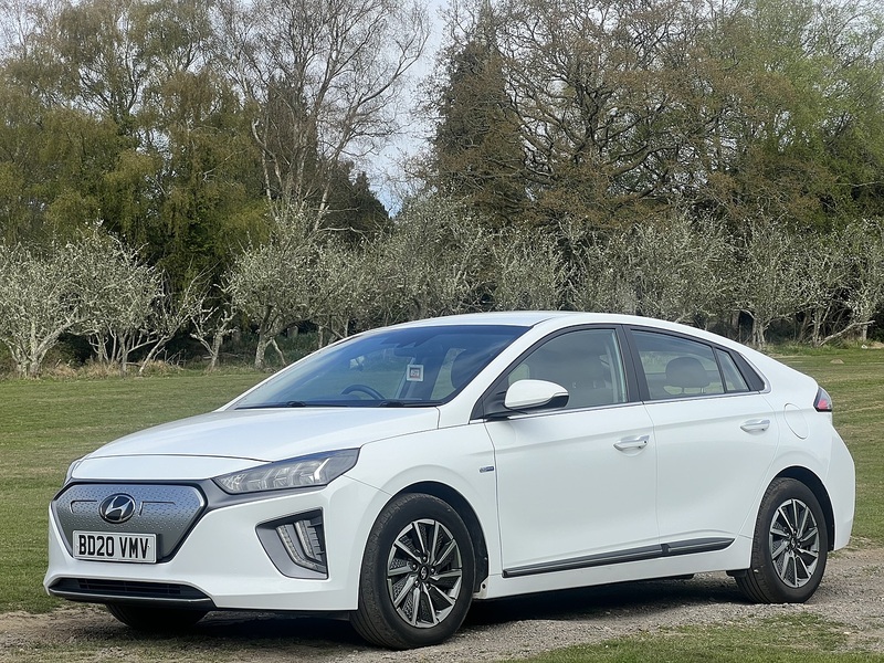 Hyundai IONIQ 38.3kWh Premium Hatchback 5dr Electric Auto (136 ps) Hatchback Automatic Electric | 1 OWNER FROM - U10782