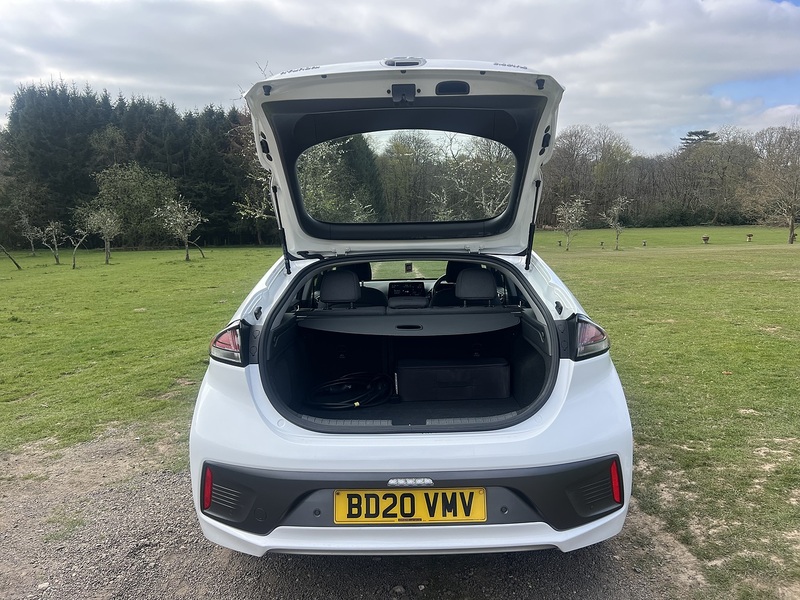 Hyundai IONIQ 38.3kWh Premium Hatchback 5dr Electric Auto (136 ps) Hatchback Automatic Electric | 1 OWNER FROM - U10782