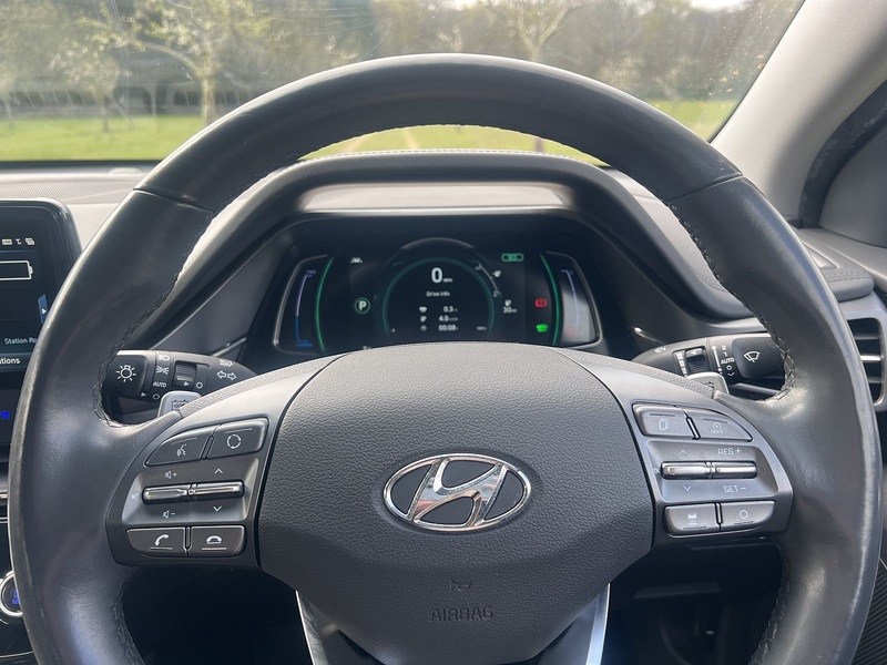 Hyundai IONIQ 38.3kWh Premium Hatchback 5dr Electric Auto (136 ps) Hatchback Automatic Electric | 1 OWNER FROM - U10782