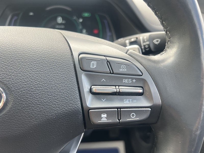 Hyundai IONIQ 38.3kWh Premium Hatchback 5dr Electric Auto (136 ps) Hatchback Automatic Electric | 1 OWNER FROM - U10782