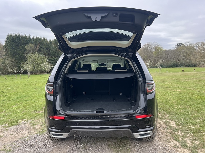 Land Rover Discovery Sport 2.0 D180 MHEV R-Dynamic SE SUV 5dr Diesel Auto 4WD Euro 6 (s/s) (180 ps) | FULL LR SERVICE - U10783