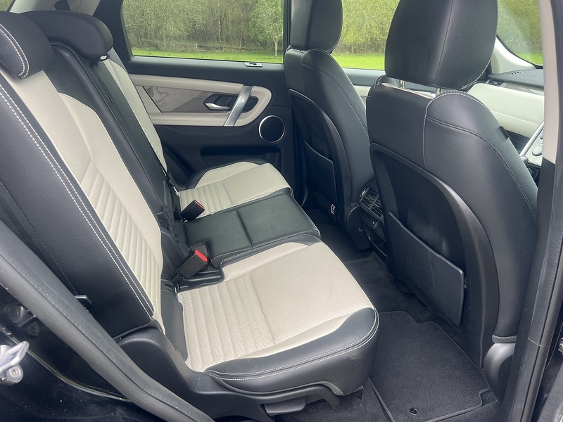 Land Rover Discovery Sport 2.0 D180 MHEV R-Dynamic SE SUV 5dr Diesel Auto 4WD Euro 6 (s/s) (180 ps) | FULL LR SERVICE - U10783