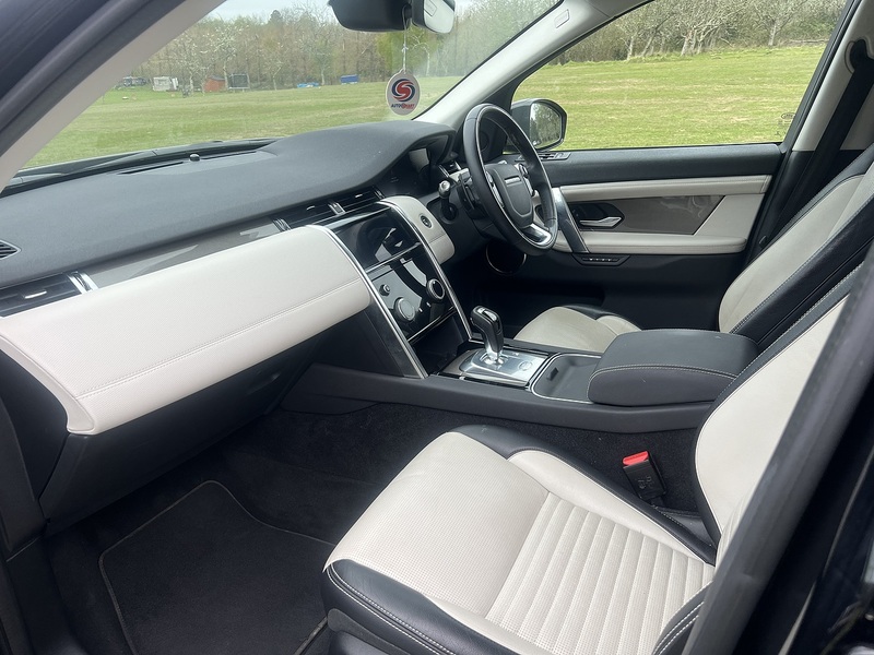 Land Rover Discovery Sport 2.0 D180 MHEV R-Dynamic SE SUV 5dr Diesel Auto 4WD Euro 6 (s/s) (180 ps) | FULL LR SERVICE - U10783