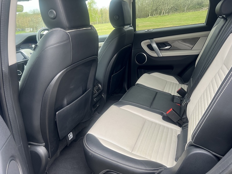 Land Rover Discovery Sport 2.0 D180 MHEV R-Dynamic SE SUV 5dr Diesel Auto 4WD Euro 6 (s/s) (180 ps) | FULL LR SERVICE - U10783