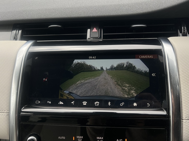 Land Rover Discovery Sport 2.0 D180 MHEV R-Dynamic SE SUV 5dr Diesel Auto 4WD Euro 6 (s/s) (180 ps) | FULL LR SERVICE - U10783