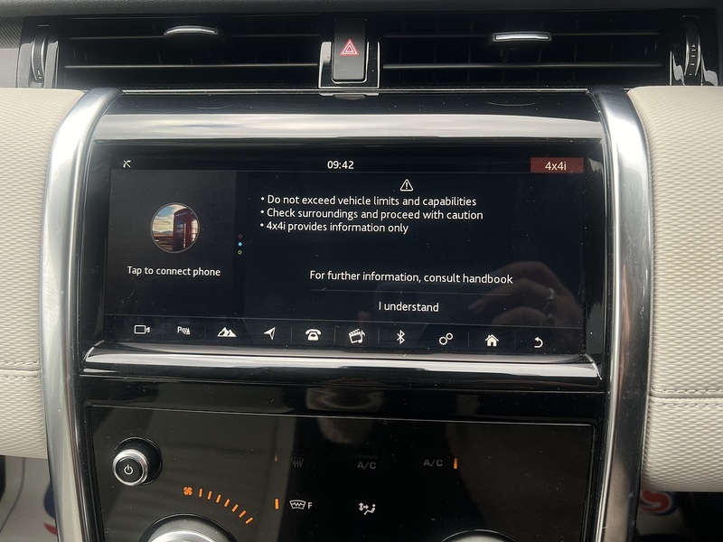 Land Rover Discovery Sport 2.0 D180 MHEV R-Dynamic SE SUV 5dr Diesel Auto 4WD Euro 6 (s/s) (180 ps) | FULL LR SERVICE - U10783