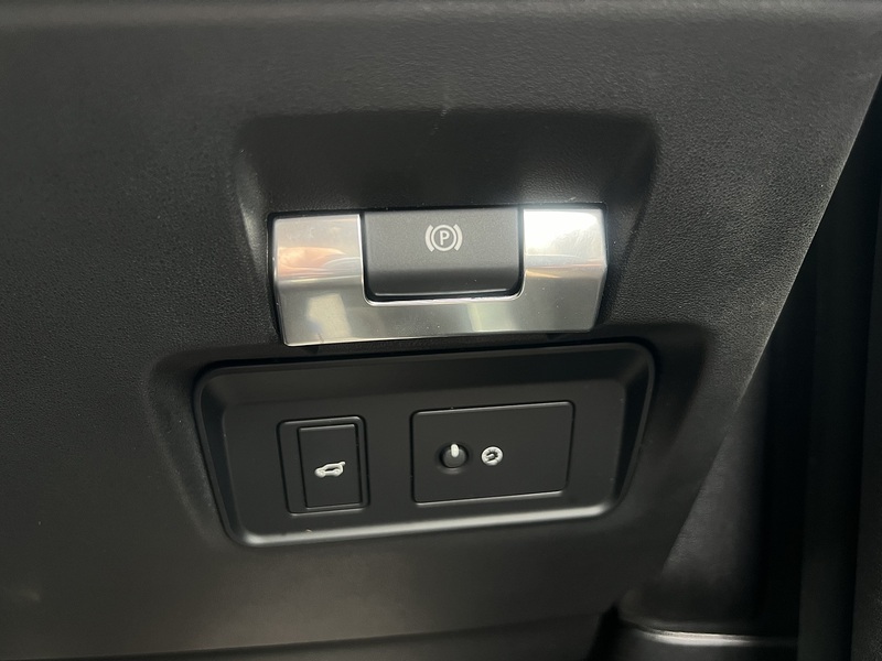 Land Rover Discovery Sport 2.0 D180 MHEV R-Dynamic SE SUV 5dr Diesel Auto 4WD Euro 6 (s/s) (180 ps) | FULL LR SERVICE - U10783