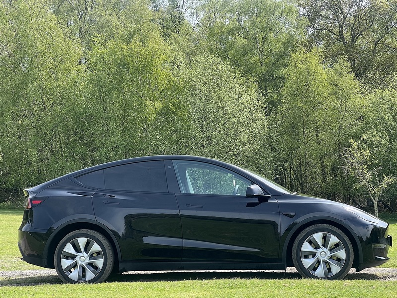 Tesla Model Y (Dual Motor) Long Range SUV 5dr Electric Auto 4WDE (384 bhp) | PAN ROOF|SELF DRIVE|TAXQ SUV - U10784