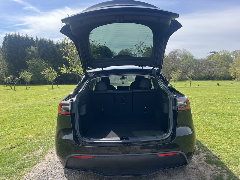 Tesla Model Y (Dual Motor) Long Range SUV 5dr Electric Auto 4WDE (384 bhp) | PAN ROOF|SELF DRIVE|TAXQ SUV - U10784