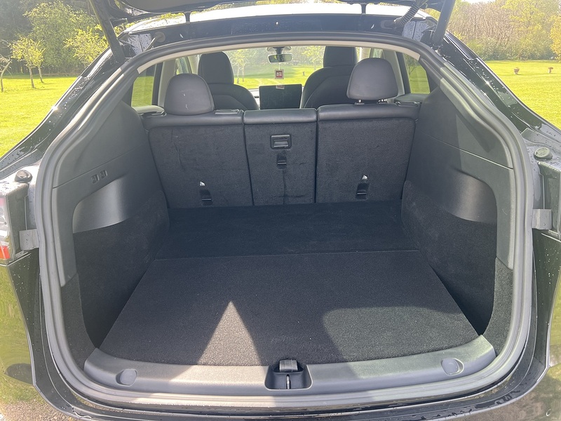 Tesla Model Y (Dual Motor) Long Range SUV 5dr Electric Auto 4WDE (384 bhp) | PAN ROOF|SELF DRIVE|TAXQ SUV - U10784