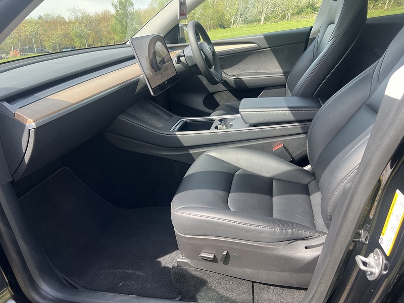 Tesla Model Y (Dual Motor) Long Range SUV 5dr Electric Auto 4WDE (384 bhp) | PAN ROOF|SELF DRIVE|TAXQ SUV - U10784