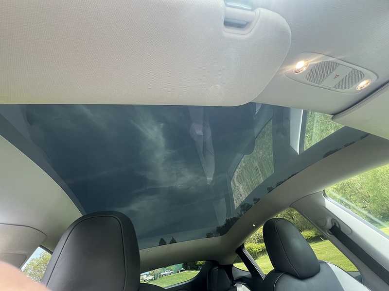 Tesla Model Y (Dual Motor) Long Range SUV 5dr Electric Auto 4WDE (384 bhp) | PAN ROOF|SELF DRIVE|TAXQ SUV - U10784