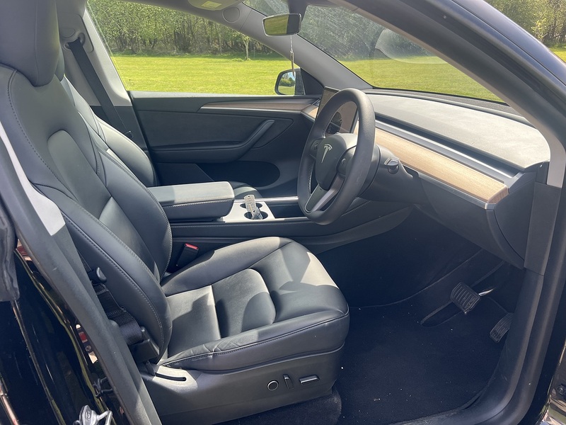 Tesla Model Y (Dual Motor) Long Range SUV 5dr Electric Auto 4WDE (384 bhp) | PAN ROOF|SELF DRIVE|TAXQ SUV - U10784