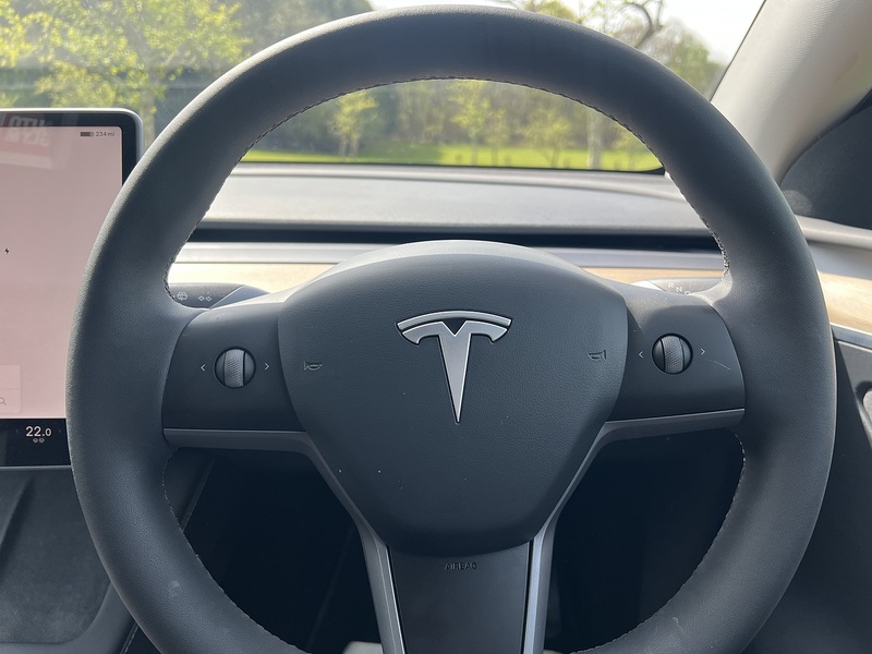 Tesla Model Y (Dual Motor) Long Range SUV 5dr Electric Auto 4WDE (384 bhp) | PAN ROOF|SELF DRIVE|TAXQ SUV - U10784