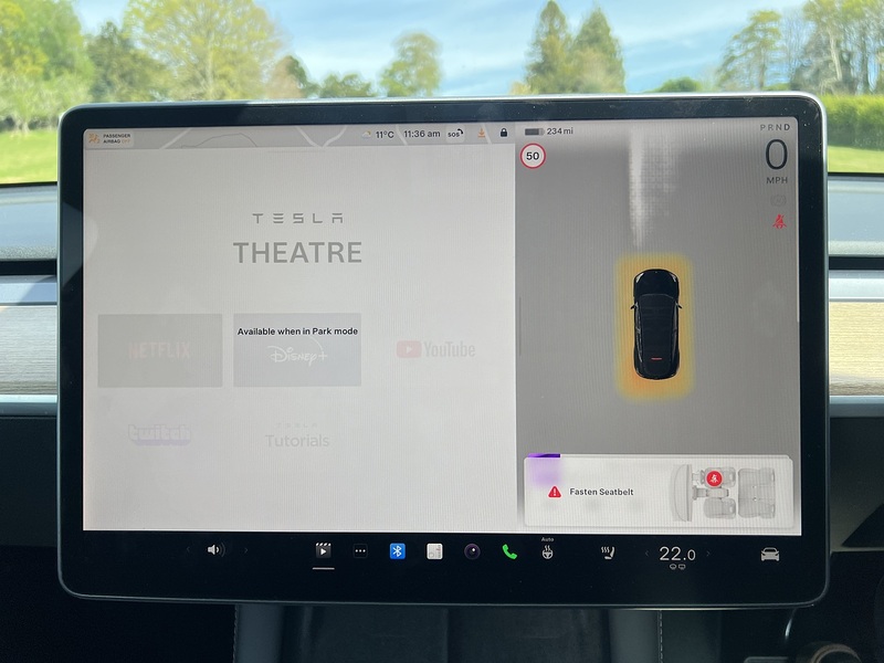 Tesla Model Y (Dual Motor) Long Range SUV 5dr Electric Auto 4WDE (384 bhp) | PAN ROOF|SELF DRIVE|TAXQ SUV - U10784