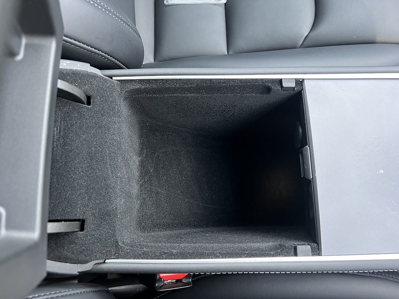 Tesla Model Y (Dual Motor) Long Range SUV 5dr Electric Auto 4WDE (384 bhp) | PAN ROOF|SELF DRIVE|TAXQ SUV - U10784