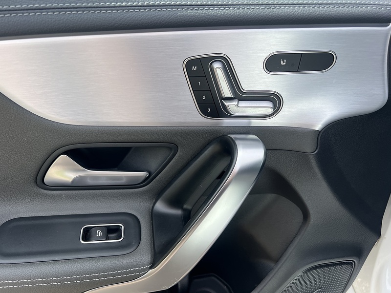 Mercedes-Benz CLA 1.3 CLA250e 15.6kWh AMG Line (Premium Plus) Coupe 4dr Petrol Plug-in Hybrid 8G-DCT Euro 6 (s/s) (218 - U10785