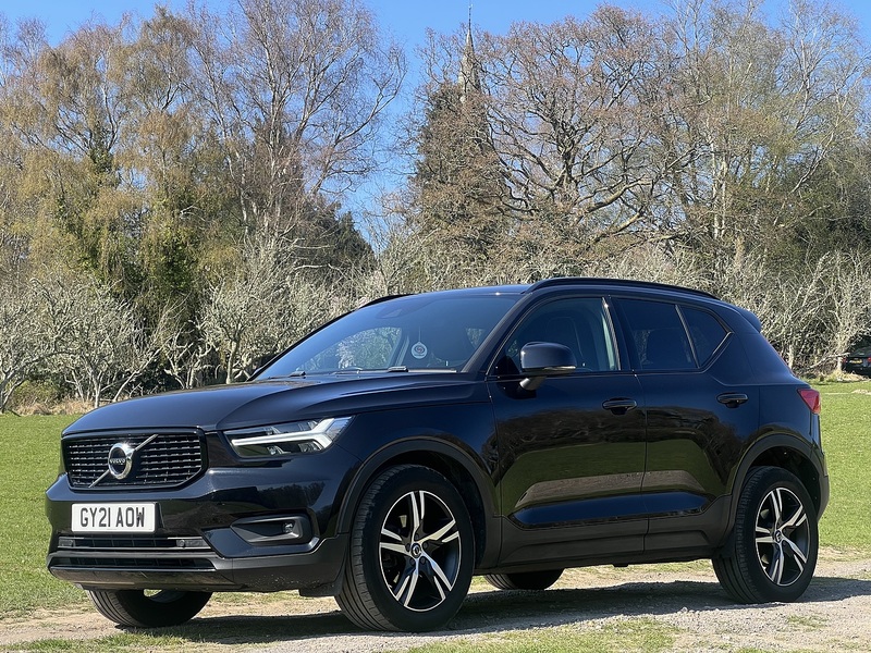 Volvo XC40 1.5 T3 R-Design SUV 5dr Petrol Auto Euro 6 (s/s) (163 ps) SUV Automatic Petrol | FULL SERVICE - U10786