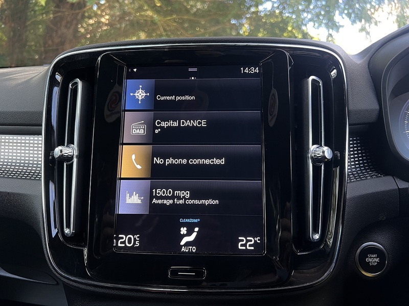 Volvo XC40 1.5 T3 R-Design SUV 5dr Petrol Auto Euro 6 (s/s) (163 ps) SUV Automatic Petrol | FULL SERVICE - U10786