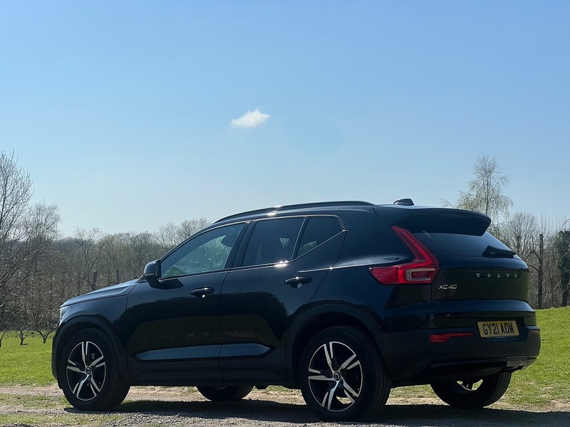 Volvo XC40 1.5 T3 R-Design SUV 5dr Petrol Auto Euro 6 (s/s) (163 ps) SUV Automatic Petrol | FULL SERVICE - U10786