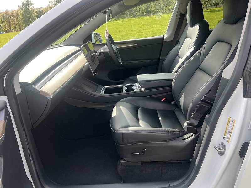 Tesla Model Y (Dual Motor) Long Range SUV 5dr Electric Auto 4WDE (384 bhp) SUV Automatic Electric | PAN - U10788