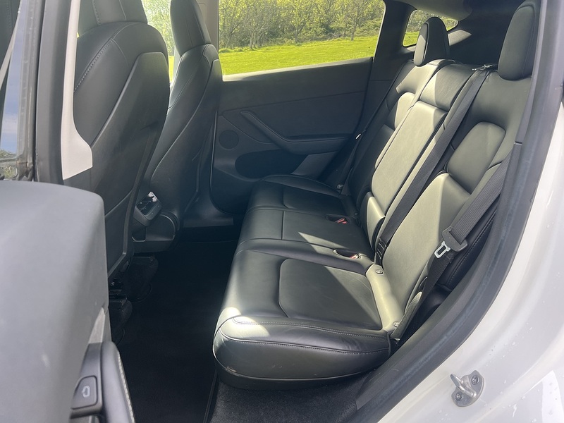 Tesla Model Y (Dual Motor) Long Range SUV 5dr Electric Auto 4WDE (384 bhp) SUV Automatic Electric | PAN - U10788