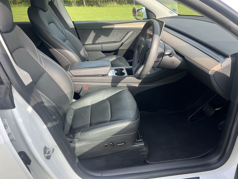 Tesla Model Y (Dual Motor) Long Range SUV 5dr Electric Auto 4WDE (384 bhp) SUV Automatic Electric | PAN - U10788