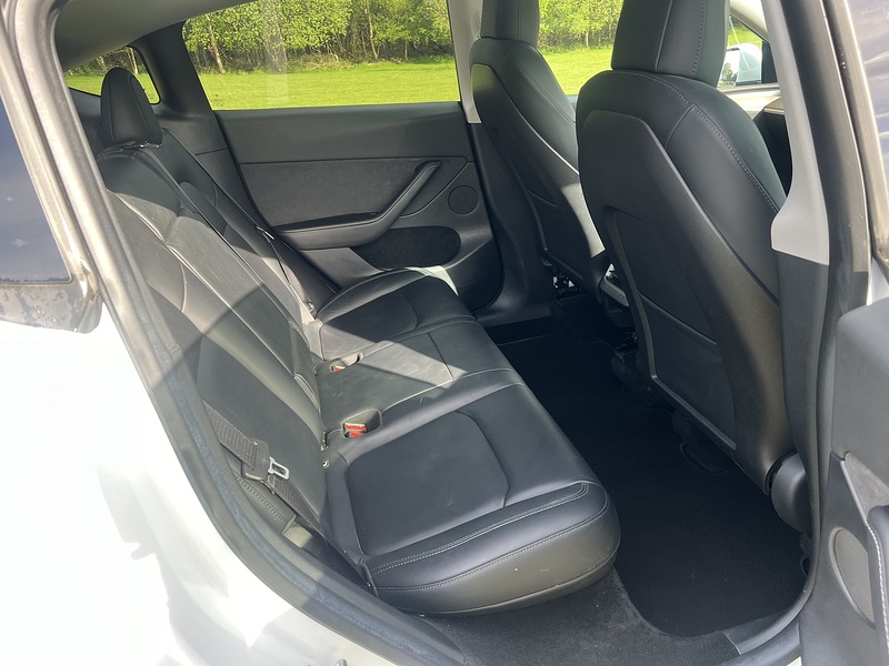 Tesla Model Y (Dual Motor) Long Range SUV 5dr Electric Auto 4WDE (384 bhp) SUV Automatic Electric | PAN - U10788