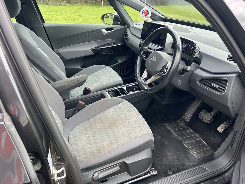 Volkswagen ID.3 Pro Performance 58kWh Life Hatchback 5dr Electric Auto (204 ps) - U10791