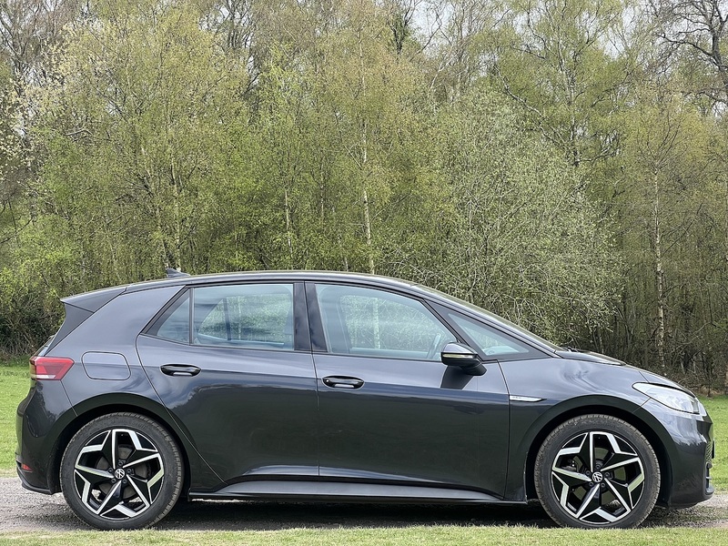 Volkswagen ID.3 Pro Performance 58kWh Life Hatchback 5dr Electric Auto (204 ps) - U10791