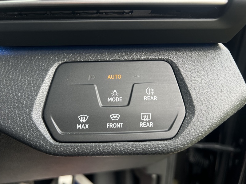 Volkswagen ID.4 Pro Performance 77kWh 1ST Edition SUV 5dr Electric Auto (204 ps) SUV Automatic Electric | 1 FORMER - U10792