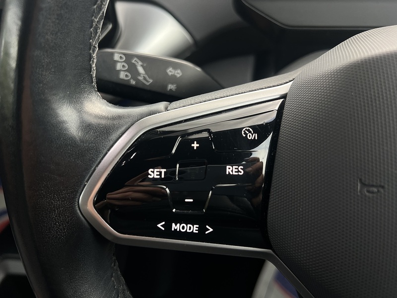 Volkswagen ID.4 Pro Performance 77kWh 1ST Edition SUV 5dr Electric Auto (204 ps) SUV Automatic Electric | 1 FORMER - U10792