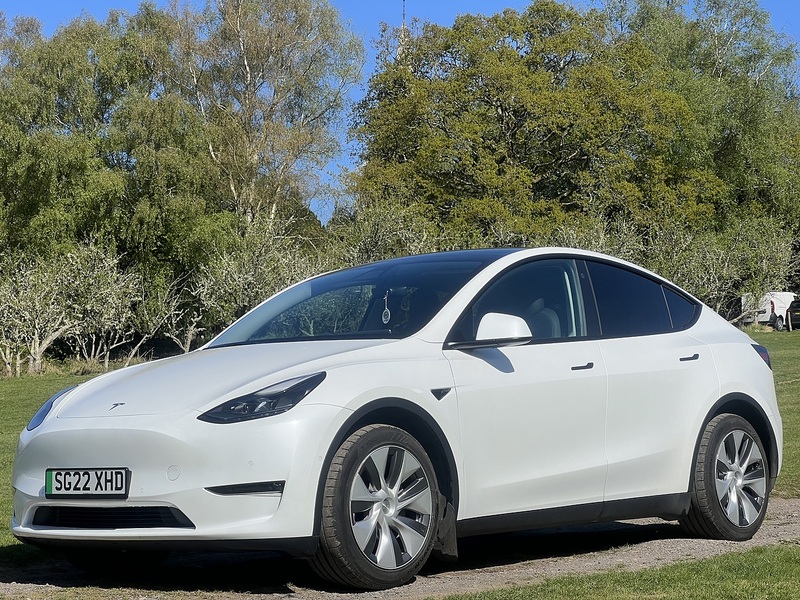 Tesla Model Y (Dual Motor) Long Range SUV 5dr Electric Auto 4WDE (384 bhp) | 1 FORMER OWNER|VAT QUALIFYING - U10794