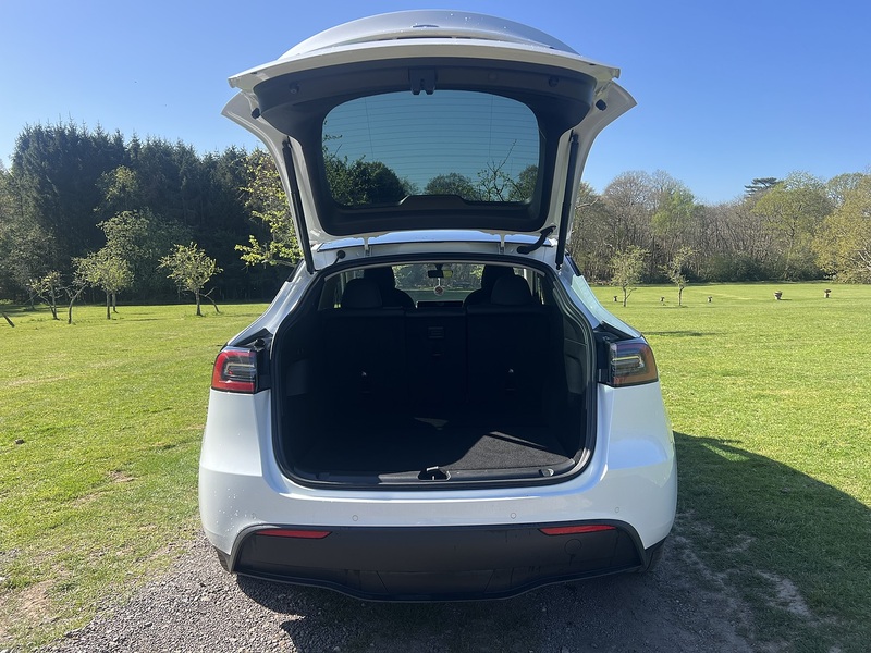 Tesla Model Y (Dual Motor) Long Range SUV 5dr Electric Auto 4WDE (384 bhp) | 1 FORMER OWNER|VAT QUALIFYING - U10794