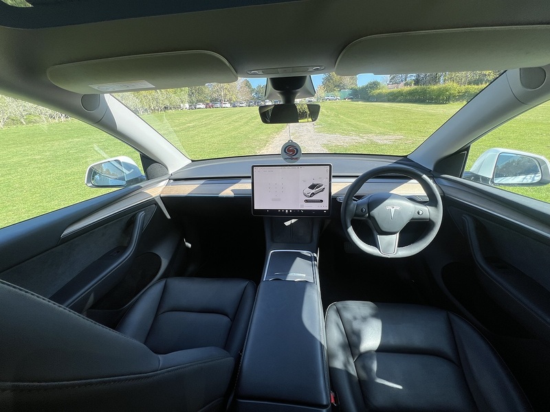 Tesla Model Y (Dual Motor) Long Range SUV 5dr Electric Auto 4WDE (384 bhp) | 1 FORMER OWNER|VAT QUALIFYING - U10794