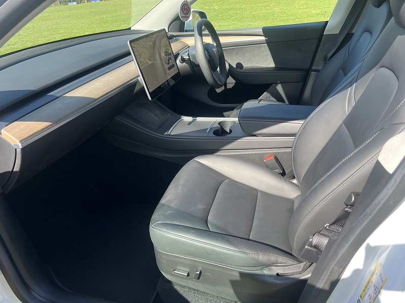 Tesla Model Y (Dual Motor) Long Range SUV 5dr Electric Auto 4WDE (384 bhp) | 1 FORMER OWNER|VAT QUALIFYING - U10794