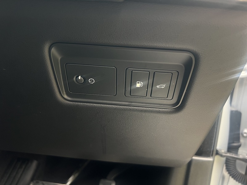 Land Rover Range Rover Sport 2.0 P400e 13.1kWh GPF Autobiography Dynamic SUV 5dr Petrol Plug-in Hybrid Auto 4WD Euro 6 (s/s) (404 - U10795