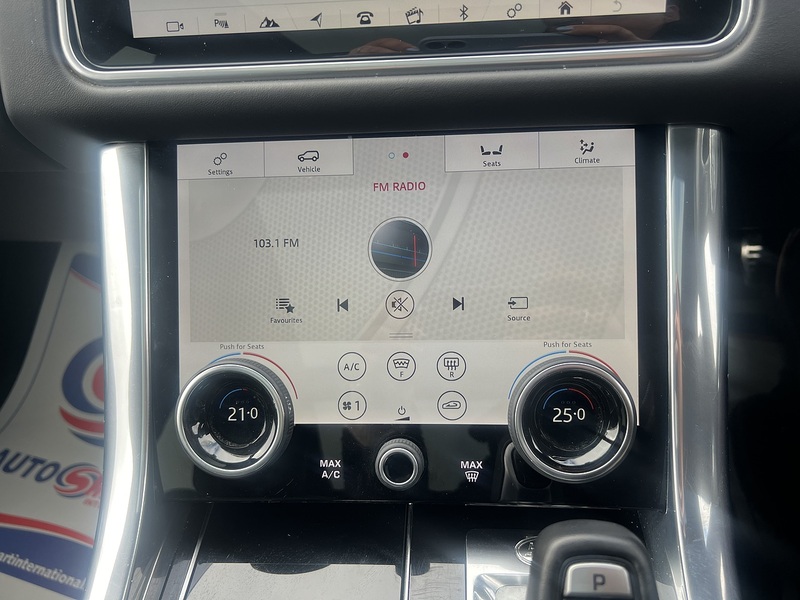 Land Rover Range Rover Sport 2.0 P400e 13.1kWh GPF Autobiography Dynamic SUV 5dr Petrol Plug-in Hybrid Auto 4WD Euro 6 (s/s) (404 - U10795