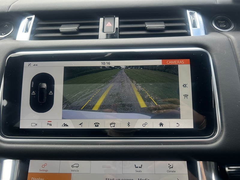 Land Rover Range Rover Sport 2.0 P400e 13.1kWh GPF Autobiography Dynamic SUV 5dr Petrol Plug-in Hybrid Auto 4WD Euro 6 (s/s) (404 - U10795